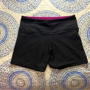 Lululemon Black Spandex with Pink Lining